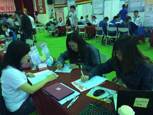 仁心聯合醫療體系校園徵才活動